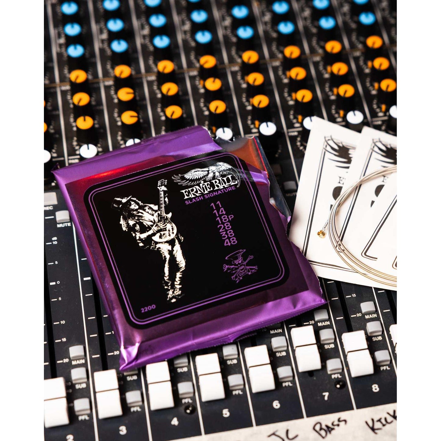 Ernie Ball 2200 Slash Signature Strings