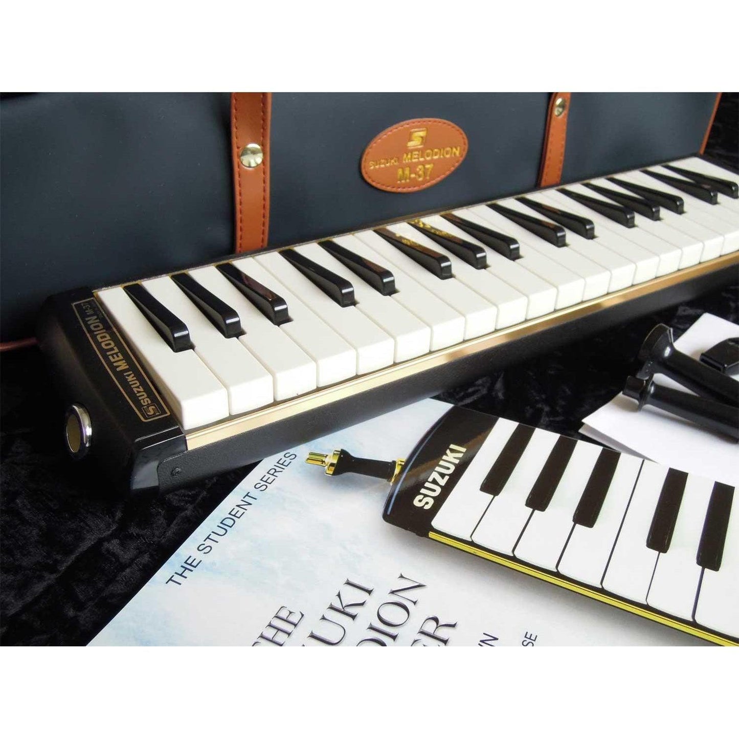 Suzuki Alto Melodica M37-C - 37 tangenter