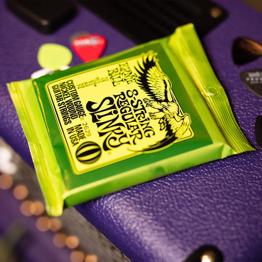 Historien om Ernie Ball: Fra den første musikbutik til verdens mest ikoniske guitarstrenge