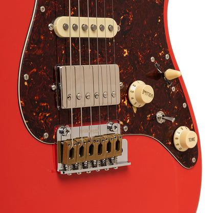 Crafter CREMA SVVSR VR – S-style elguitar HSS med gigbag (Vintage Red)
