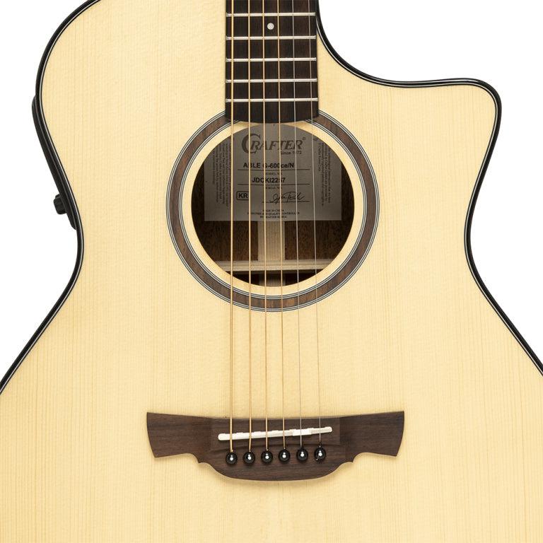 Crafter ABLE G600CE N Grand auditorium m/massiv gran dæk og  L.R. Baggs Element Pick-Up