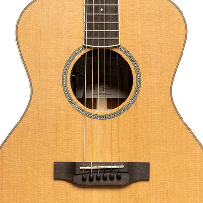 Crafter MIND T17E N E/A Orchestra guitar, Solid Cedar Natur