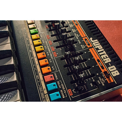 JUPITER-08 Synthesizer