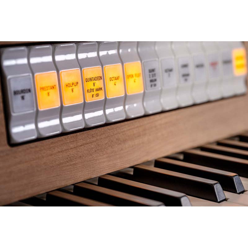 Johannus Studio 260 med Parallel Concave pedalspil