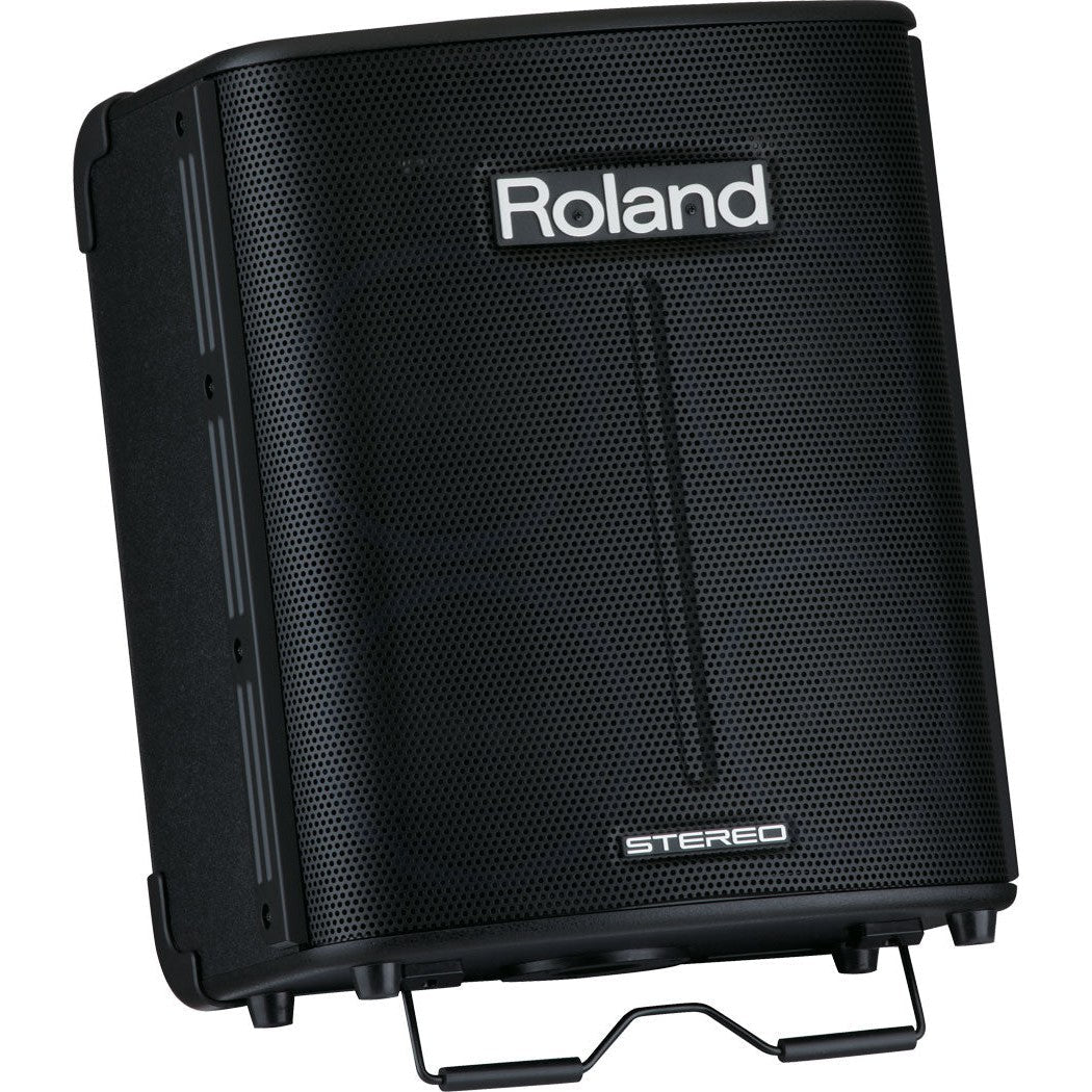 Sort Roland højttaler med stereo lyd og integreret bærearm i robust design