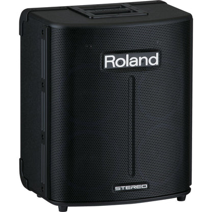 Sort bærbar stereohøjttaler til professionel lyd med Roland-logo foran.