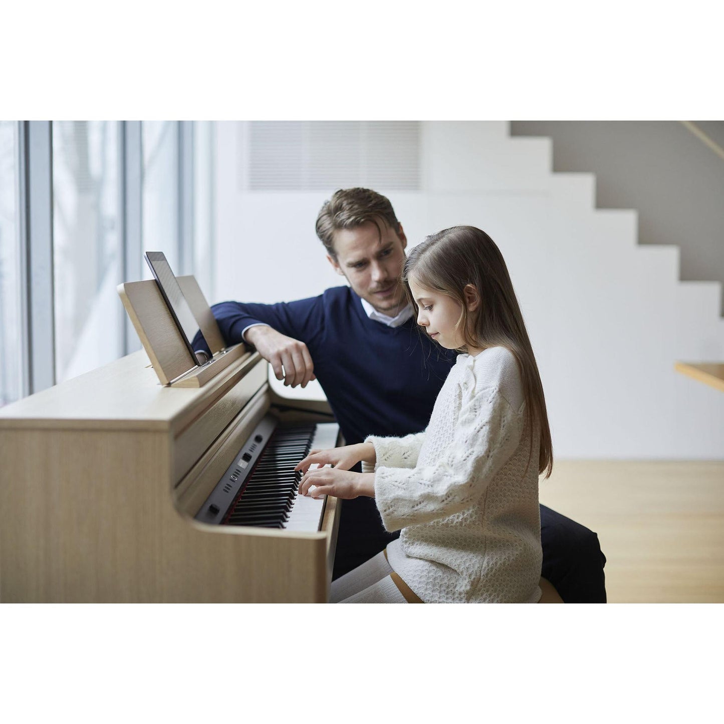 Roland HP704 Digital piano