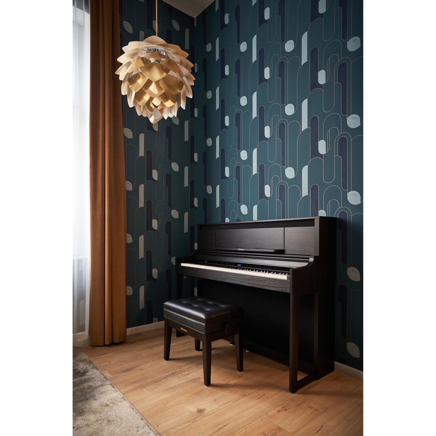 Roland LX-6 Digital piano