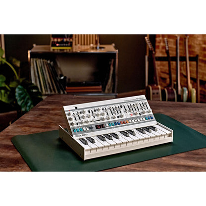 Roland n/VISION Wavetable Synthesizer