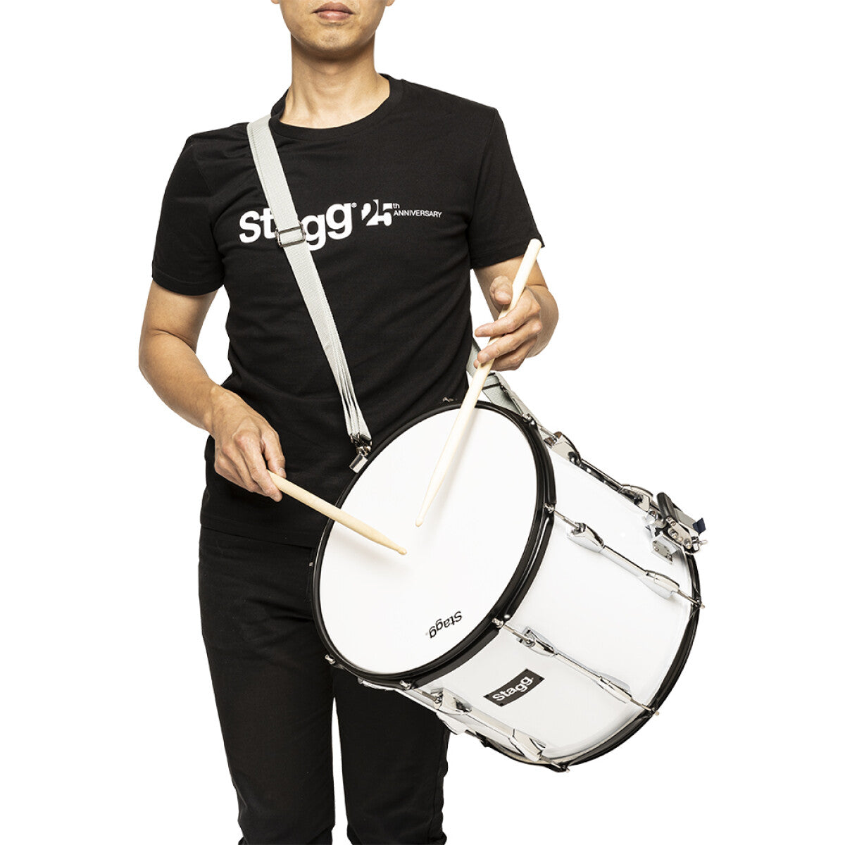 Stagg MASD-1306 – 13" × 6" marching lilletromme med rem