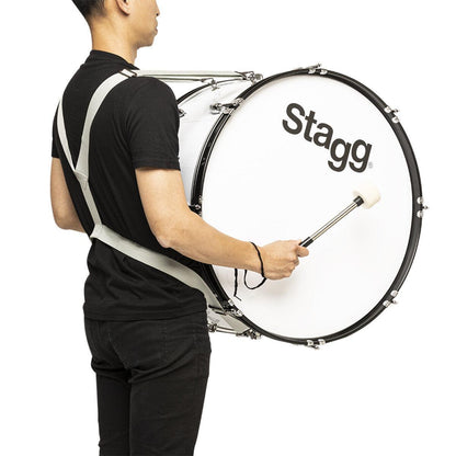 Stagg MABD-2612 – Marching stortromme 26" x 12" med rem og kølle