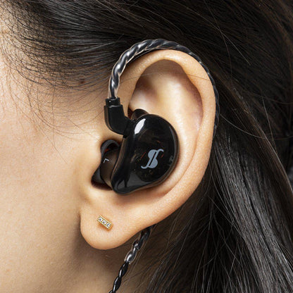 Stagg SPM-235 BK – Professionelle in-ear monitor høretelefoner