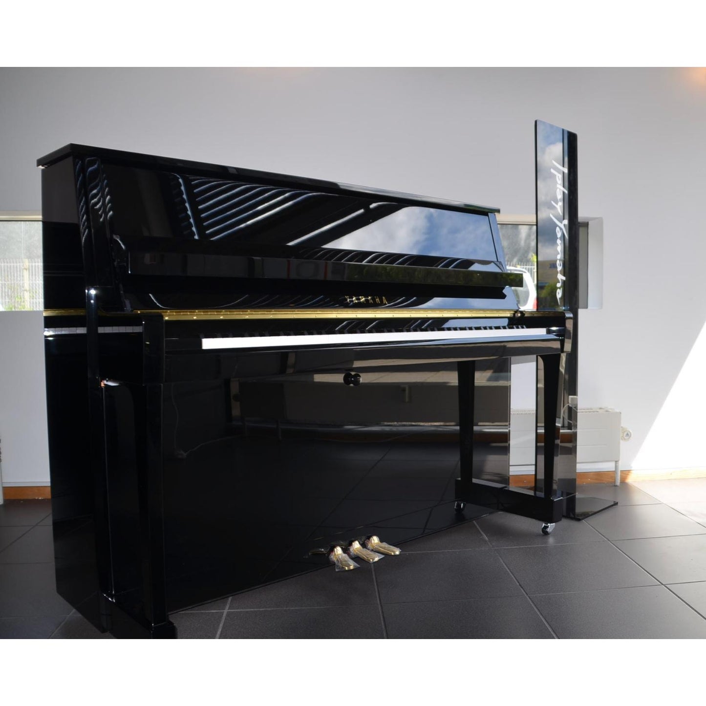 Yamaha B10 PE Silent