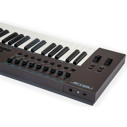 Nektar Impact LX61+ MIDI/DAW Controller