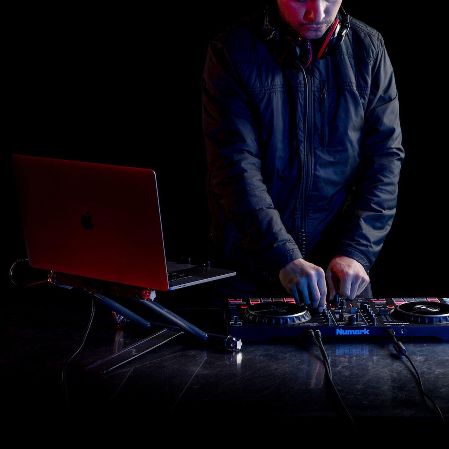 Numark Mixtrack Pro FX DJ Controller