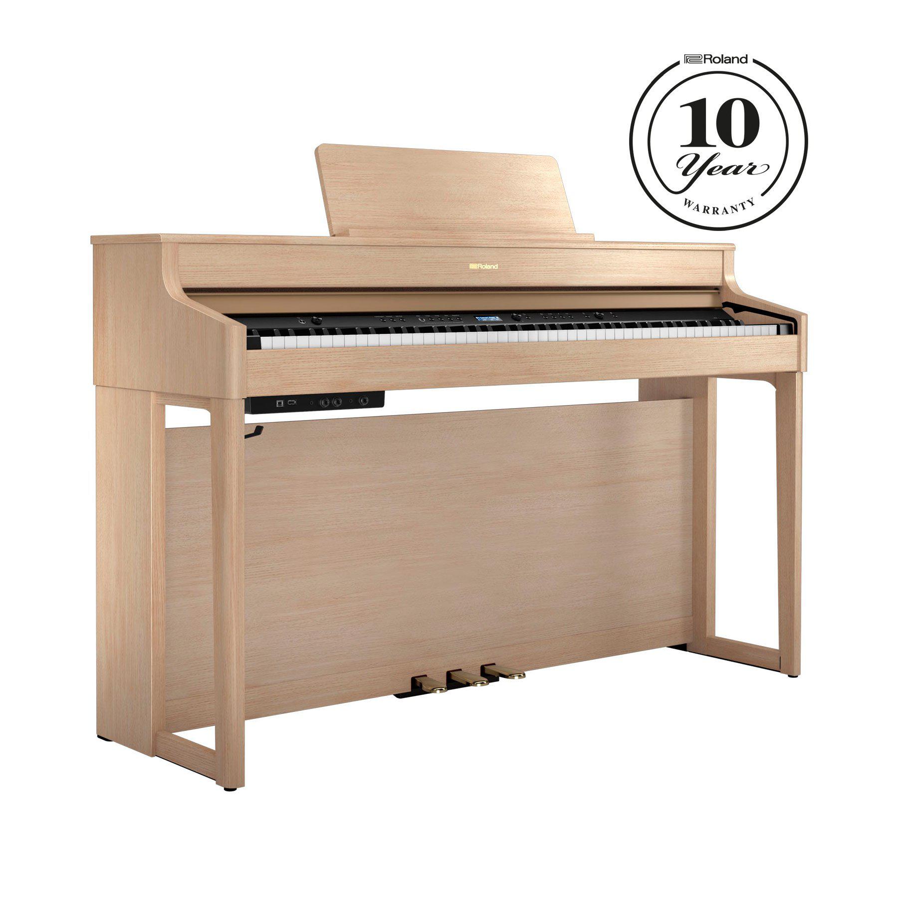 Digitalpiano i lyst træ med moderne design og tre pedalfunktioner til hjemmet